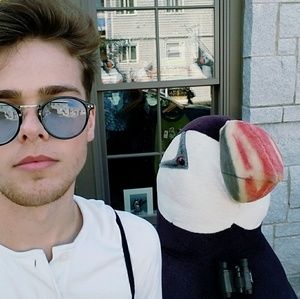 Meet your Posher, Alex